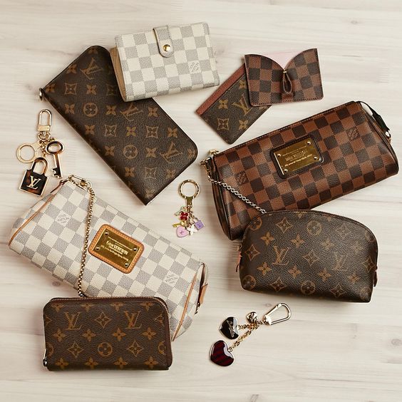 Gifts Under 500 Tag Designer Revival