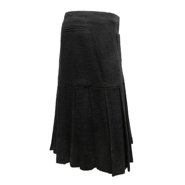 Black Chanel Fall/Winter 2005 Pleated Wool Skirt Size FR 48 - Designer Revival