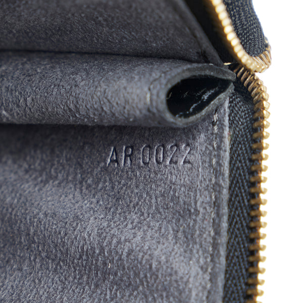 Cra-wallonieShops Revival, Black Louis Vuitton Epi Pochette Accessoires  Baguette