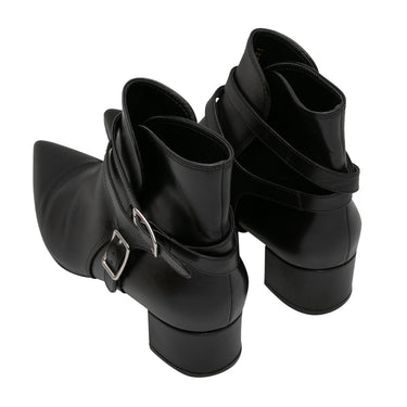Black Gianvito Rossi Pointed-Toe Buckle Ankle Boots onto Size 39 - Atelier-lumieresShops Revival
