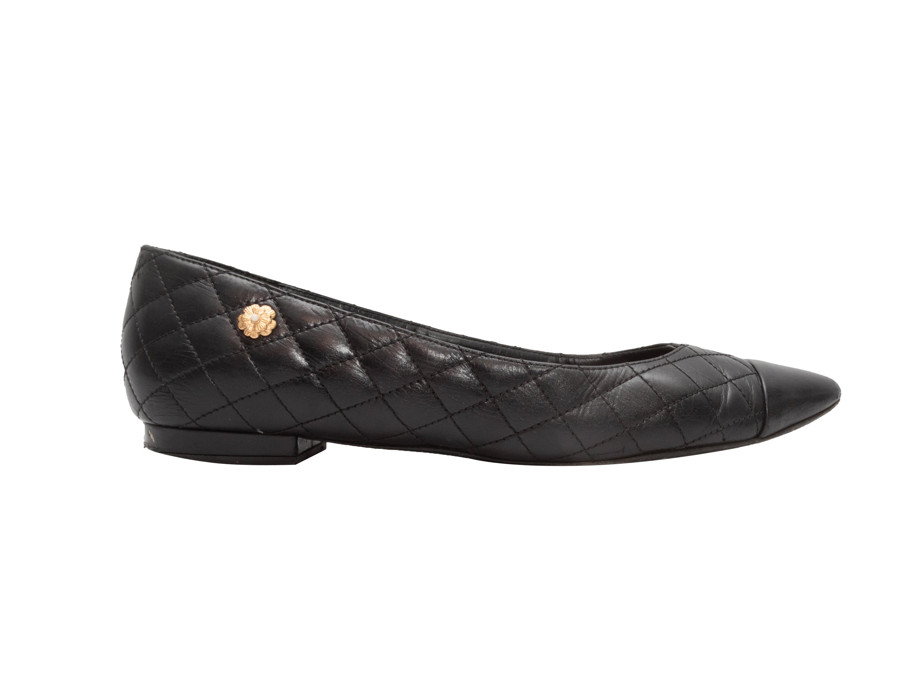 chanel black quilted flats