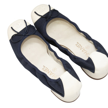 Navy & White Chanel Cap-Toe Low Heel Pumps Size 37 - Designer Revival