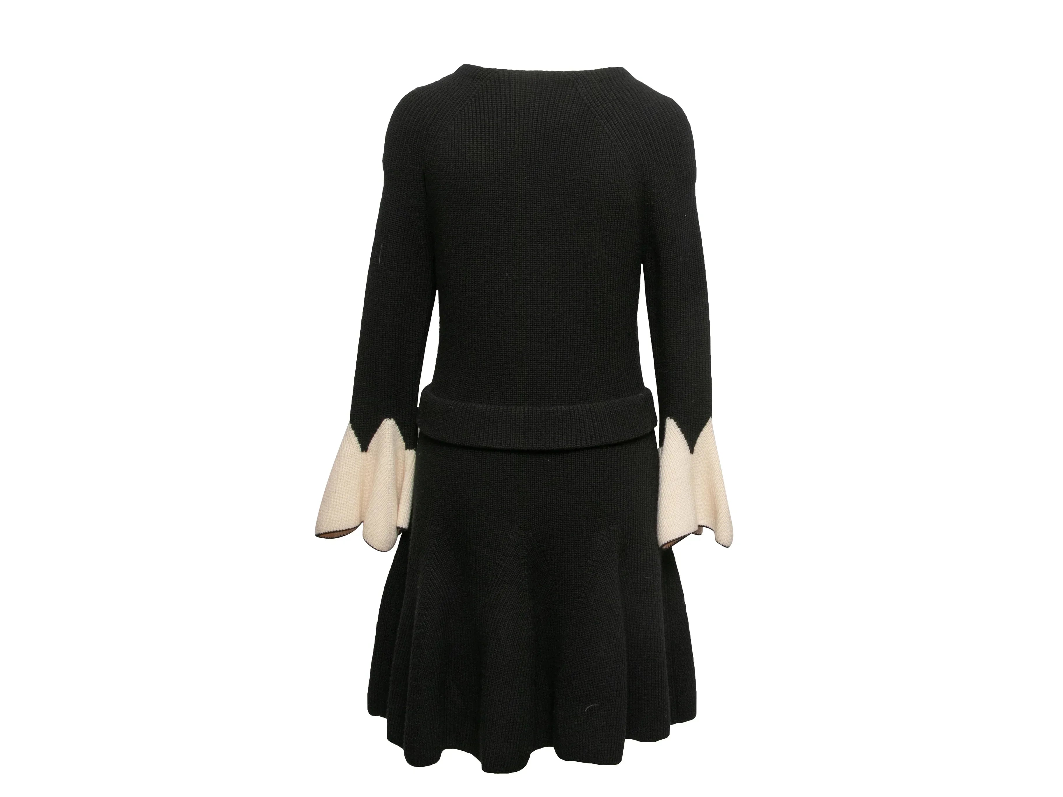 Black & White Alexander McQueen Wool A-Line Sweater Dress Size US XL - Designer Revival Black & White Alexander McQueen Wool A-Line Sweater Dress Size US XL - Designer Revival