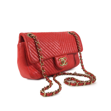 Red Chanel Medium Wrinkled Calfskin Quilted Chevron Medallion Charm Surpique Flap Shoulder Bag