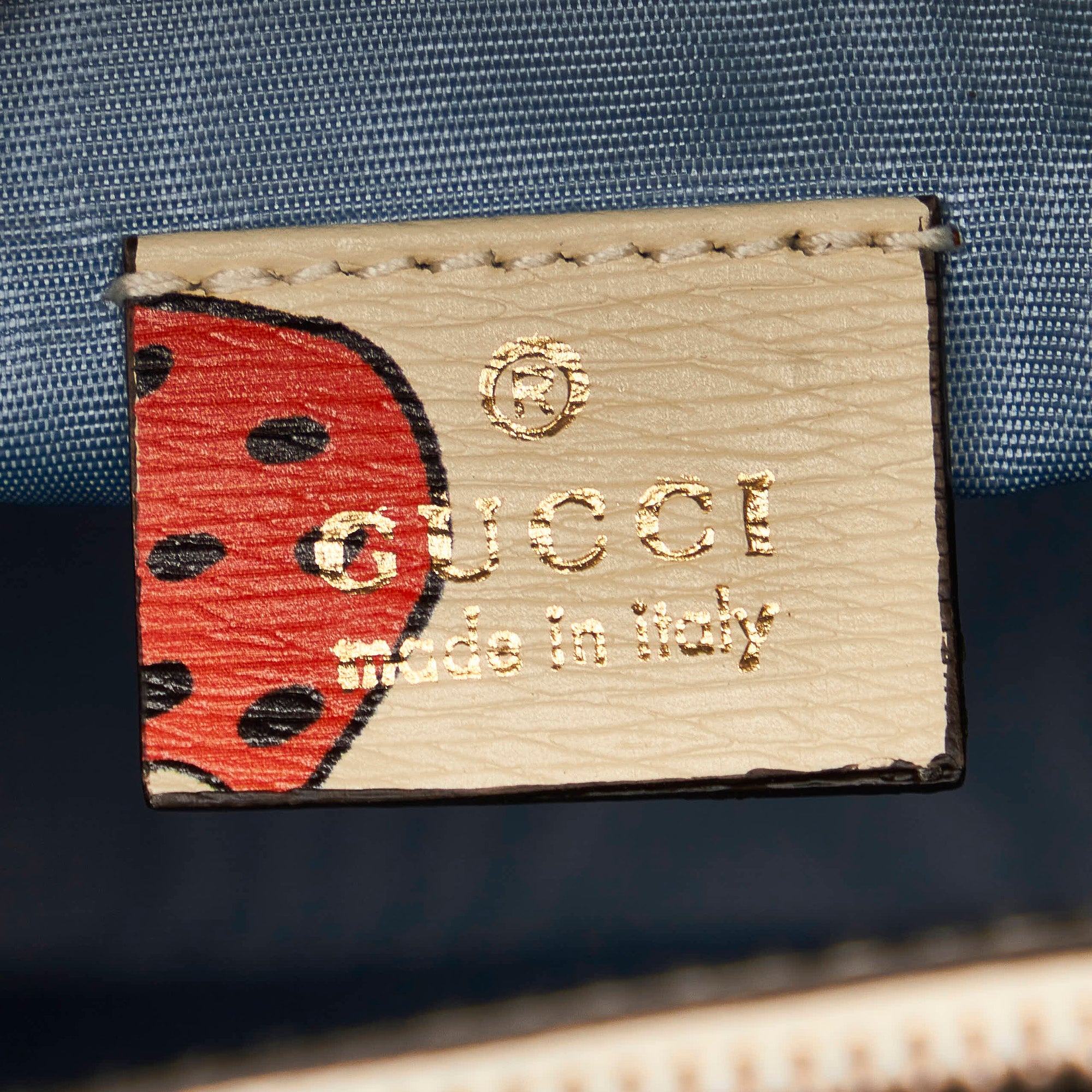 GUCCI グッチ ズゥミ スモール ショルダーバッグ レザー ホワイト レディース 中古 – 【公式】リサイクルキング オンラインショップ