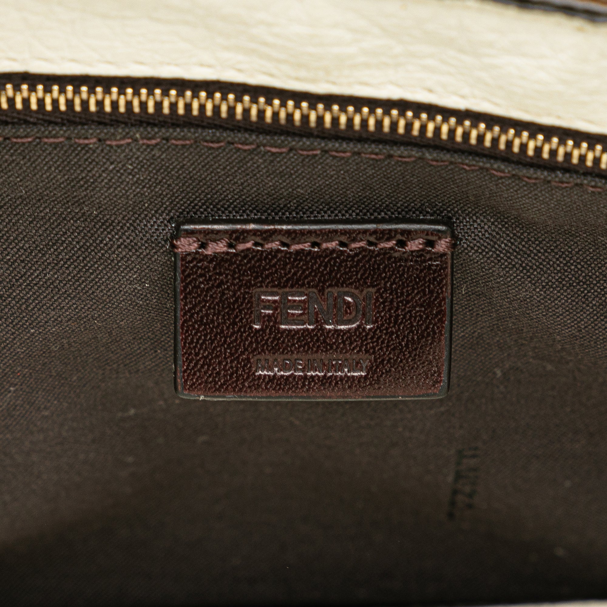 Fendi mania clutch hotsell