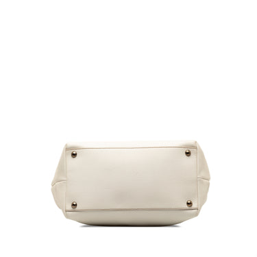 White Ferragamo Gancini Leather Handbag - Designer Revival