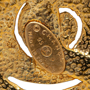 Gold Chanel CC Heart Brooch - Designer Revival