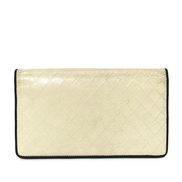 White Chanel CC Quilted Lambskin Leather Long Wallet - Designer Revival