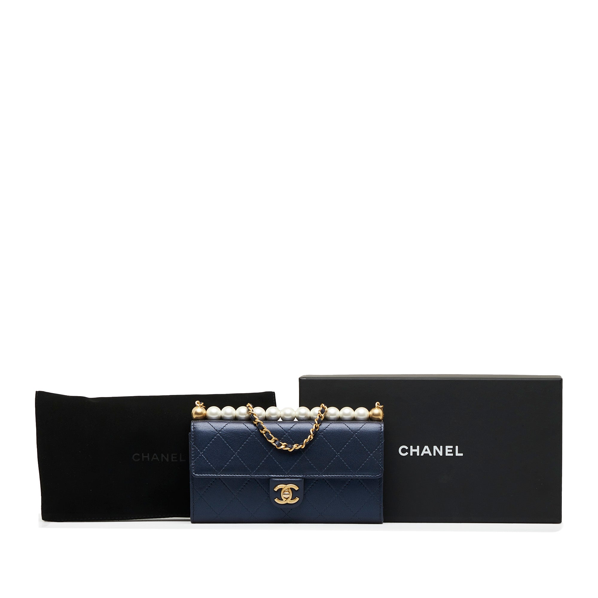 Chanel Navyblue Goatskin Chic Pearls Clutch With Chain Chanel