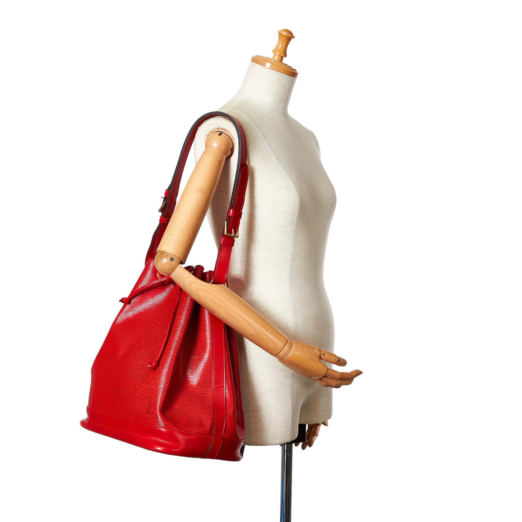 Red Louis Vuitton Epi Noe Bag – Designer Revival