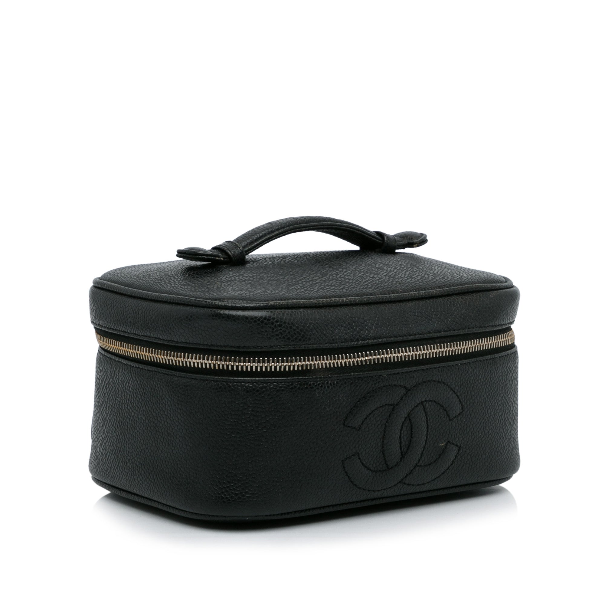 Chanel Black Caviar Leather CC Zip Pouch Cosmetic Case ref.294620 - Joli  Closet