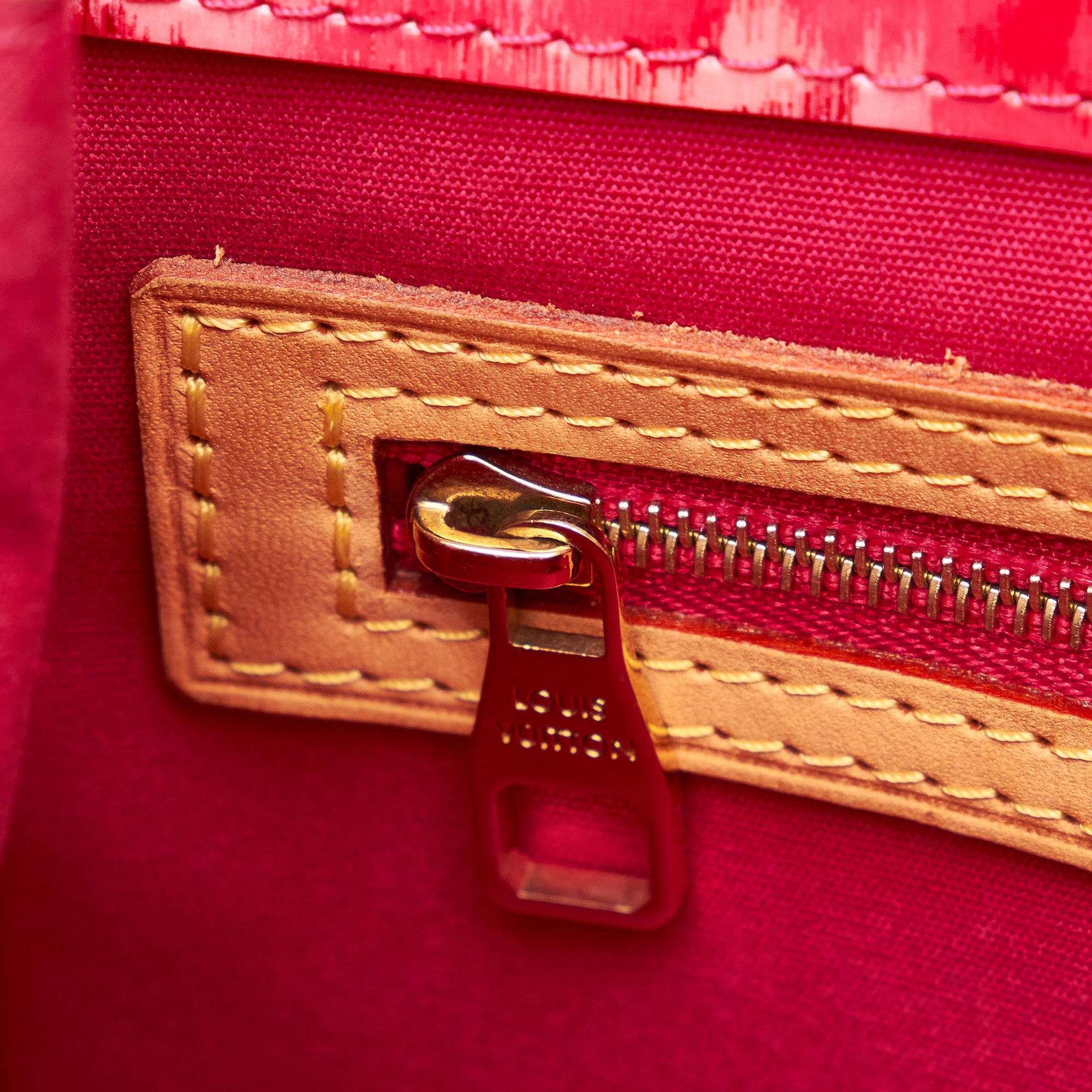 Louis Vuitton Catalina BB Rose Indien Monogram Vernis Leather Handbag