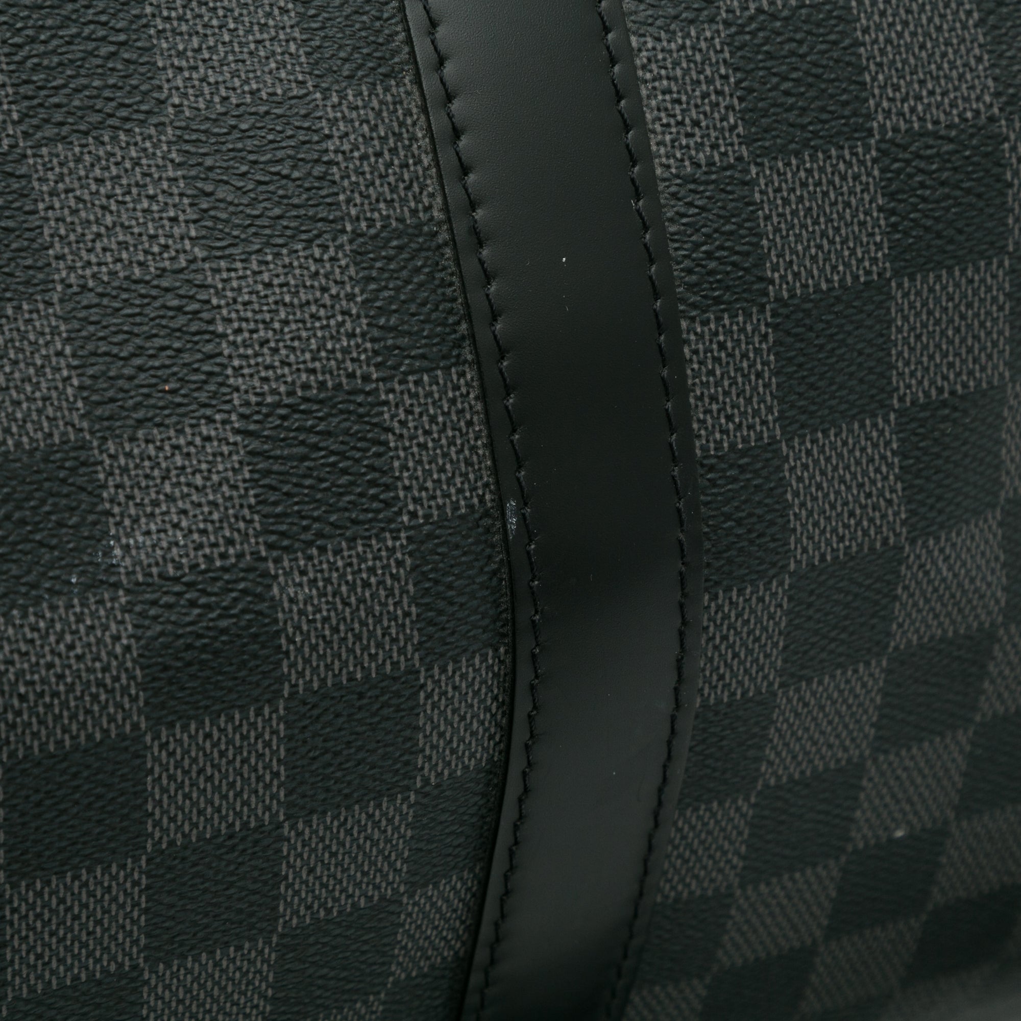 Louis Vuitton® Keepall Bandoulière 55 Graphite. Size in 2023