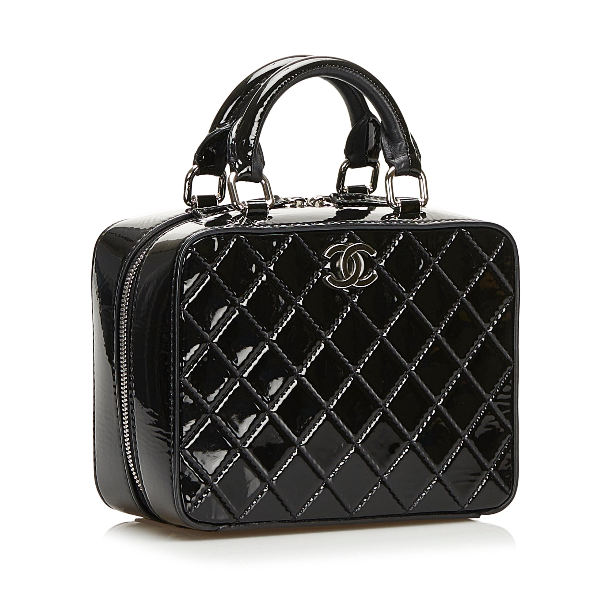 Chanel Vintage white patent leather vanity bag with black CC at bottom –  LuxuryPromise