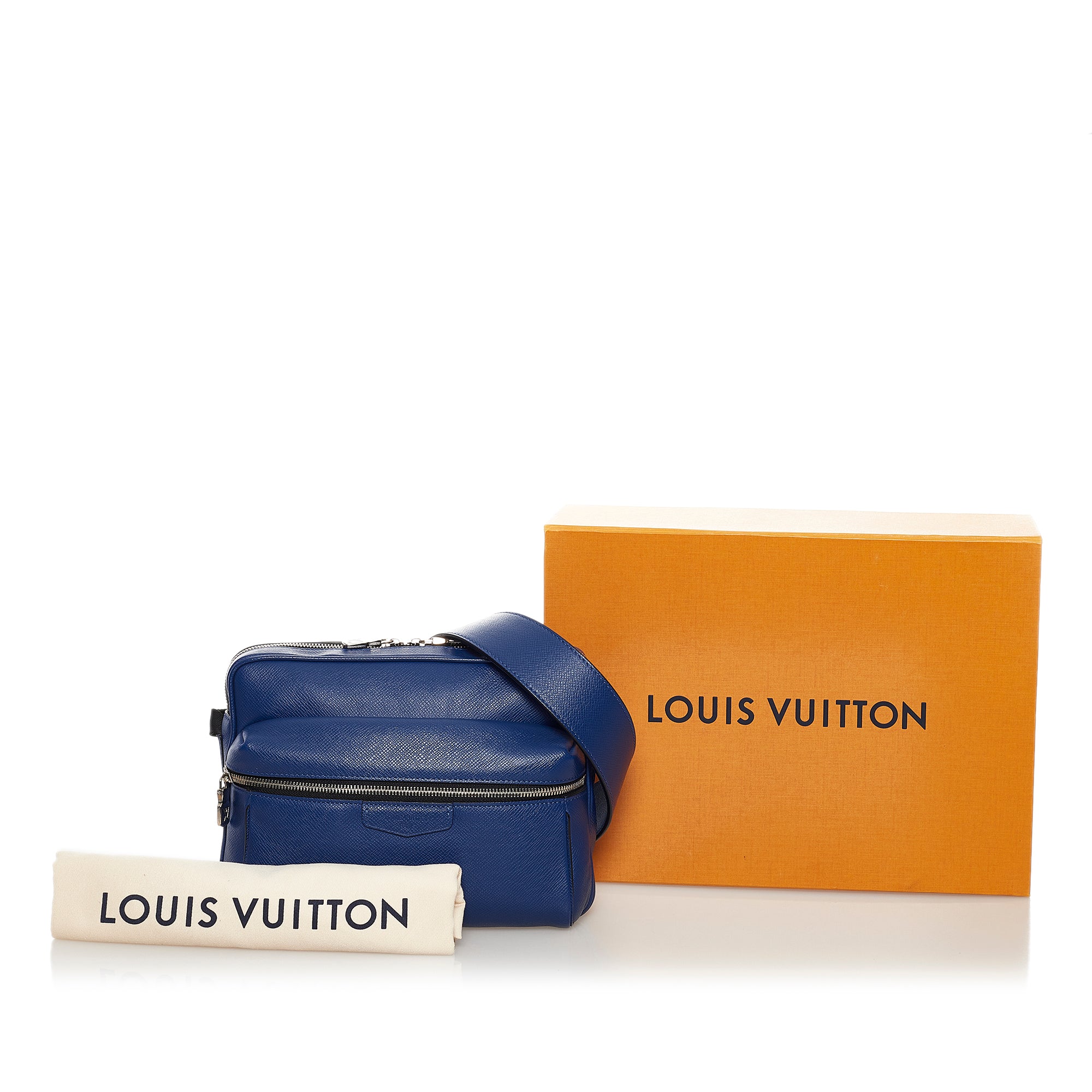 Louis Vuitton Blue Taiga Outdoor Messenger PM Louis Vuitton