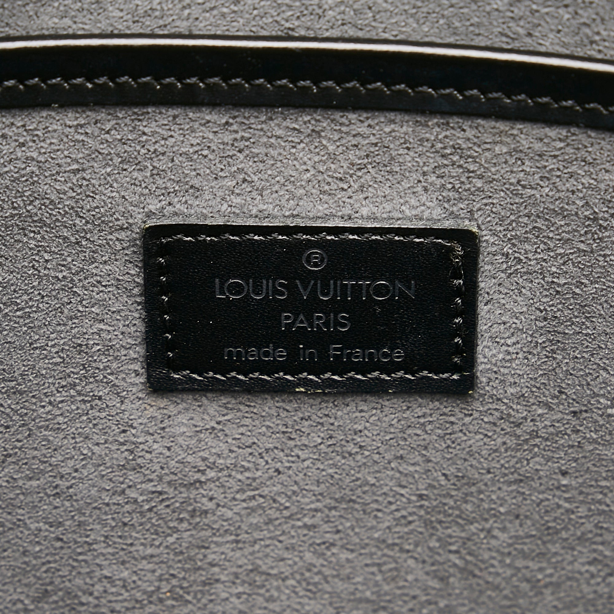 Bola Louis Vuitton en plexiglás