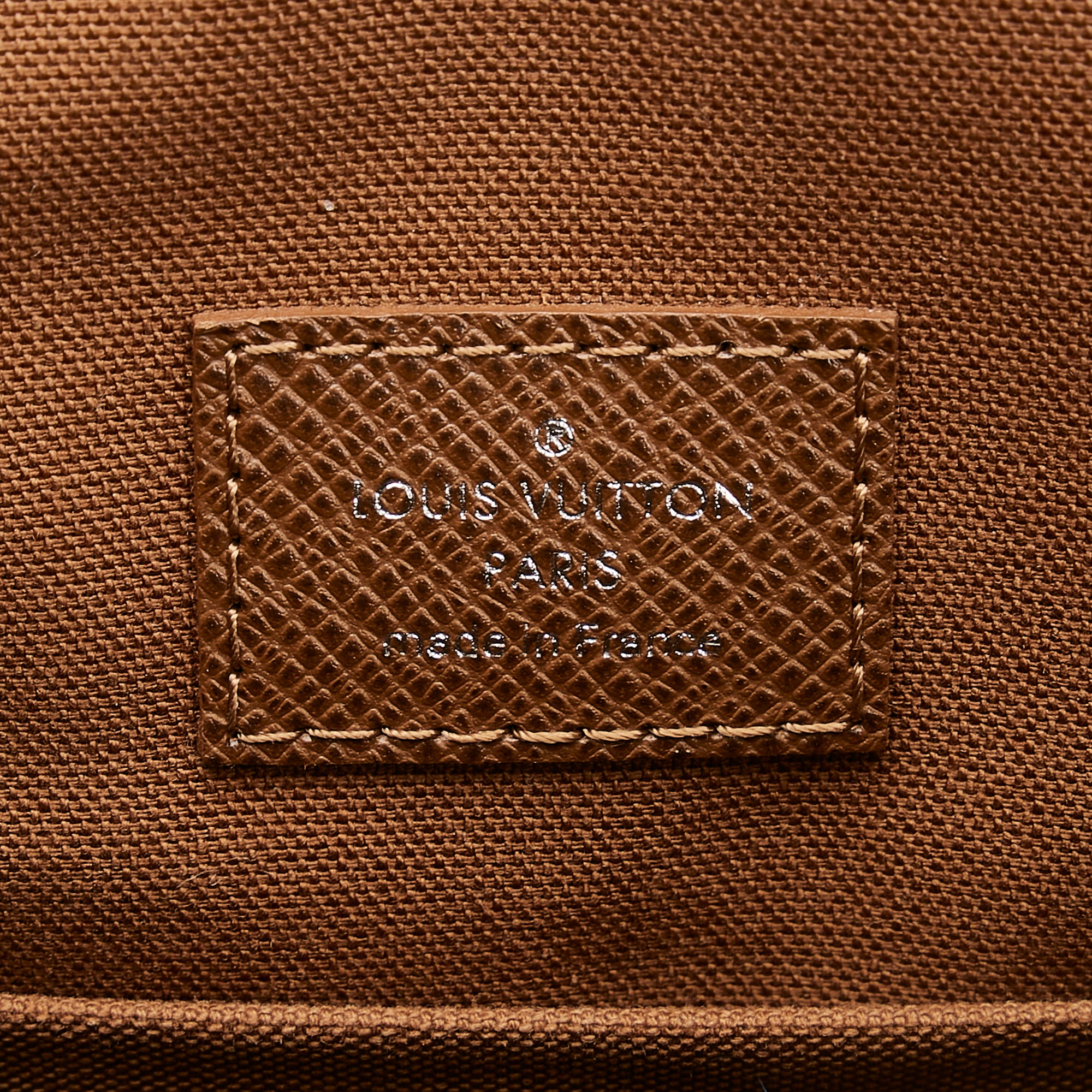 Louis Vuitton Louis Vuitton Andrei Dark Brown Taiga Leather Messenger