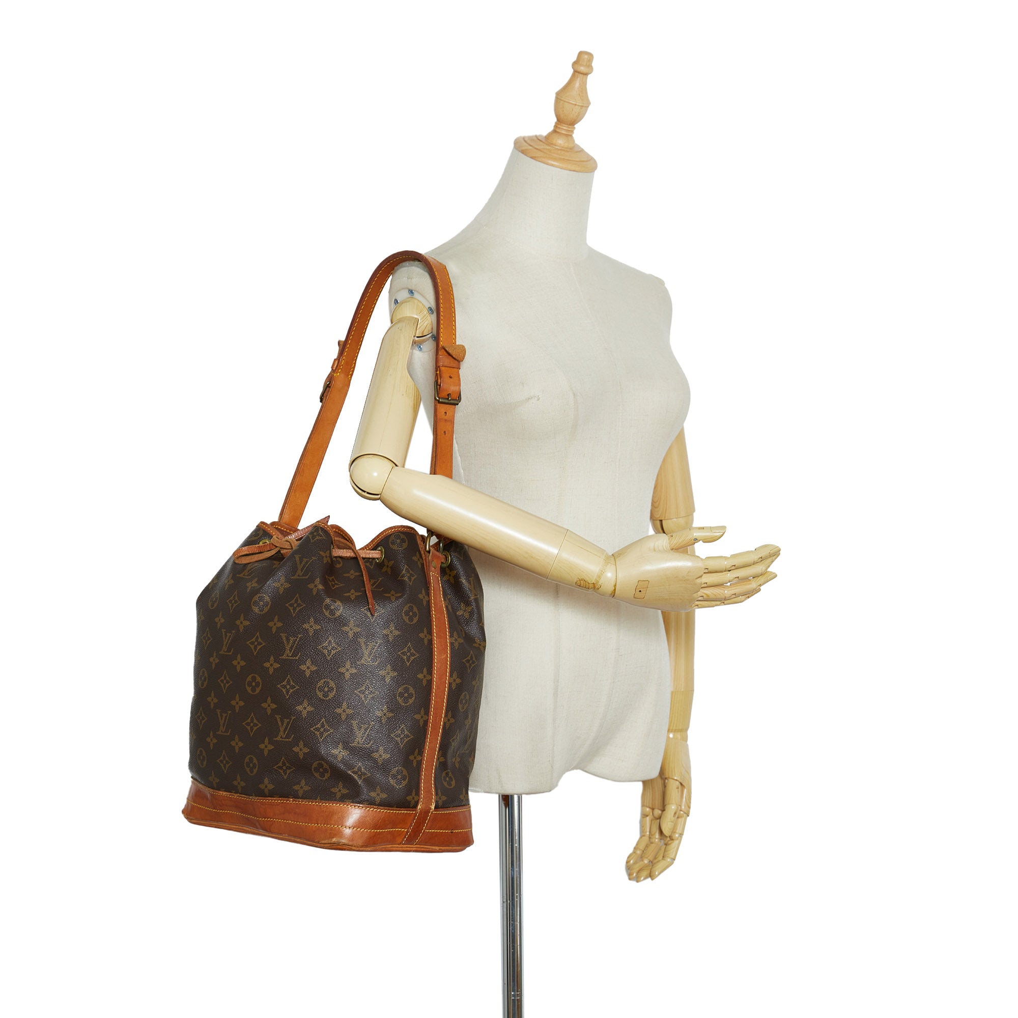 Louis Vuitton Monogram Noe GM Shoulder Bag