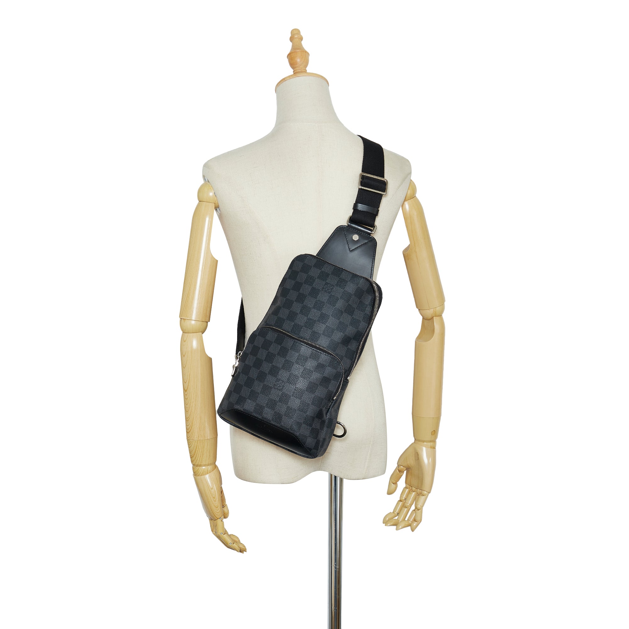 Green Louis Vuitton Damier Graphite Avenue Sling Crossbody Bag – Designer  Revival