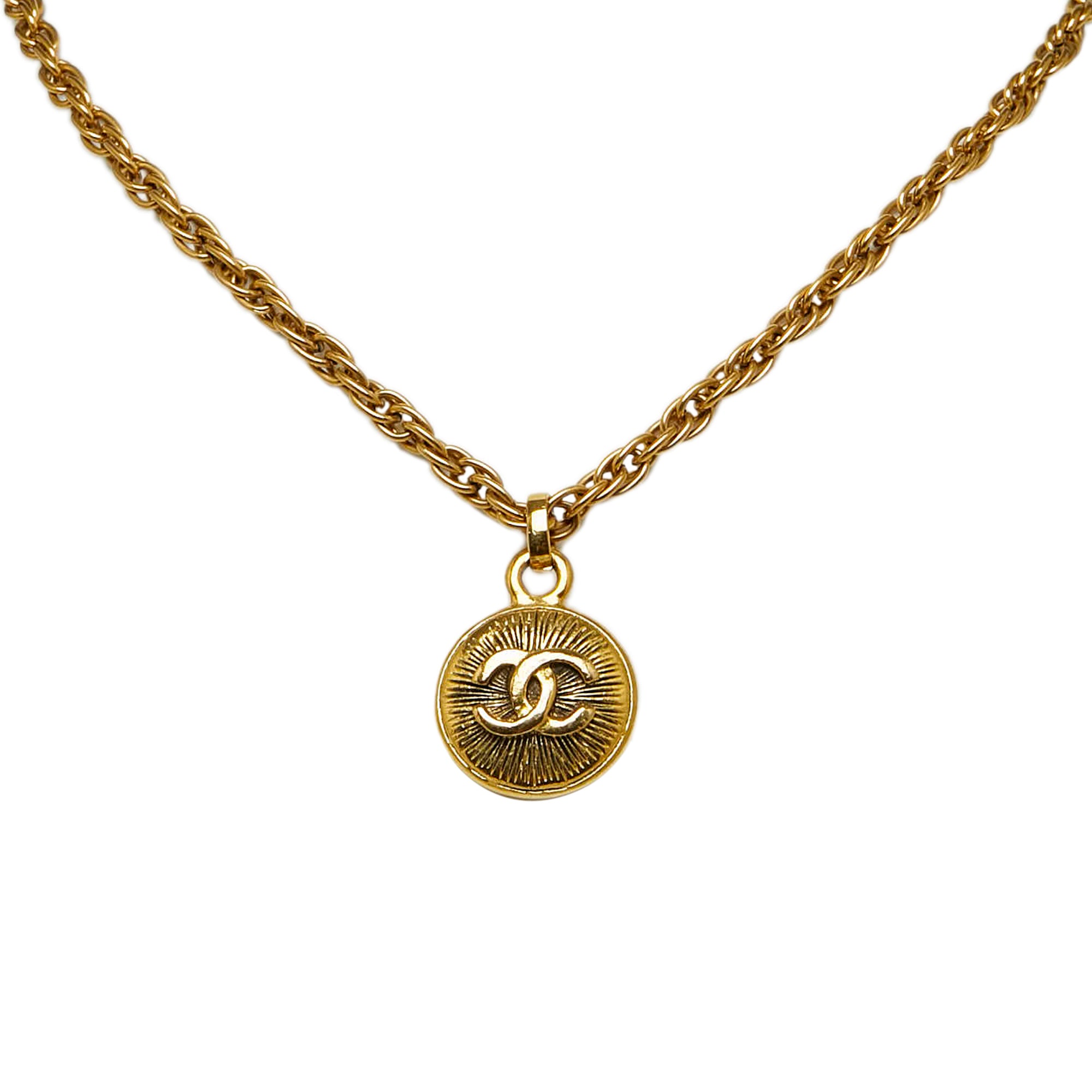 Chanel - Vintage Simple Small CC Logo Pendant Necklace  Vintage chanel  jewelry, Chanel jewelry, Chanel jewelry necklace