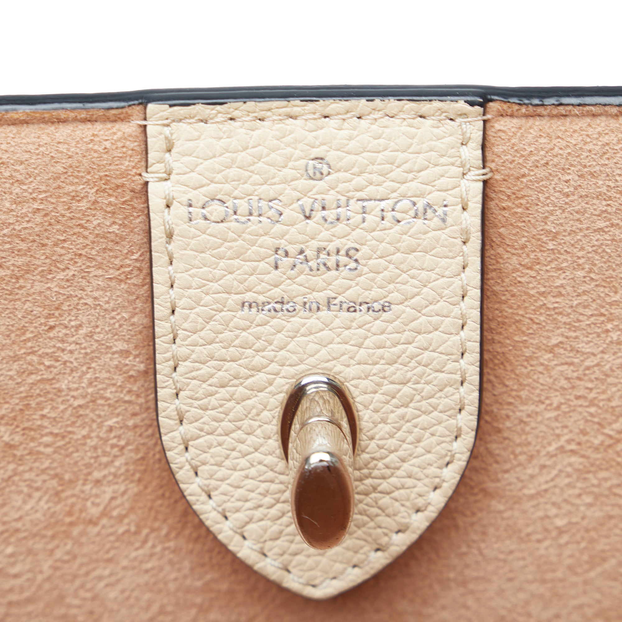 White Louis Vuitton Lockme Go Tote Bag – Designer Revival