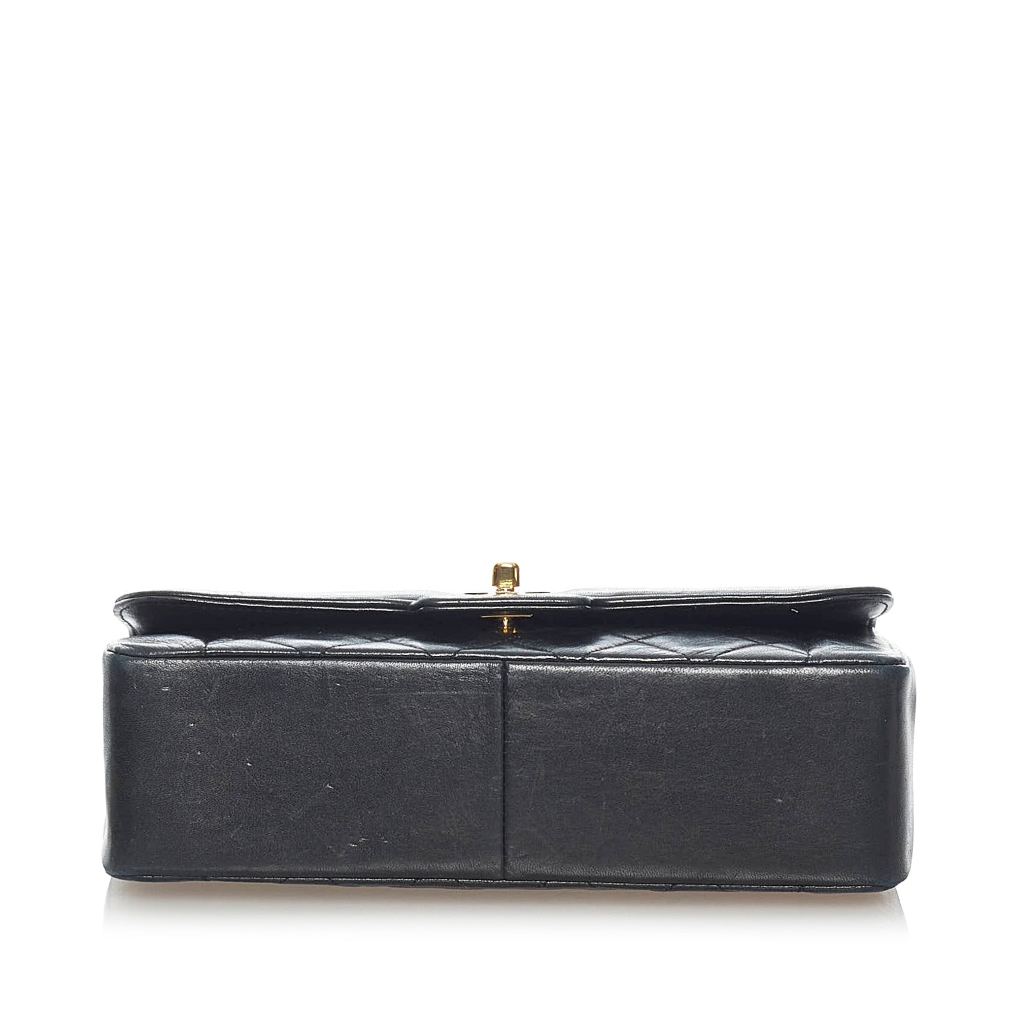 Chanel Black Diana Flap Crossbody Bag Leather ref.919550 - Joli Closet