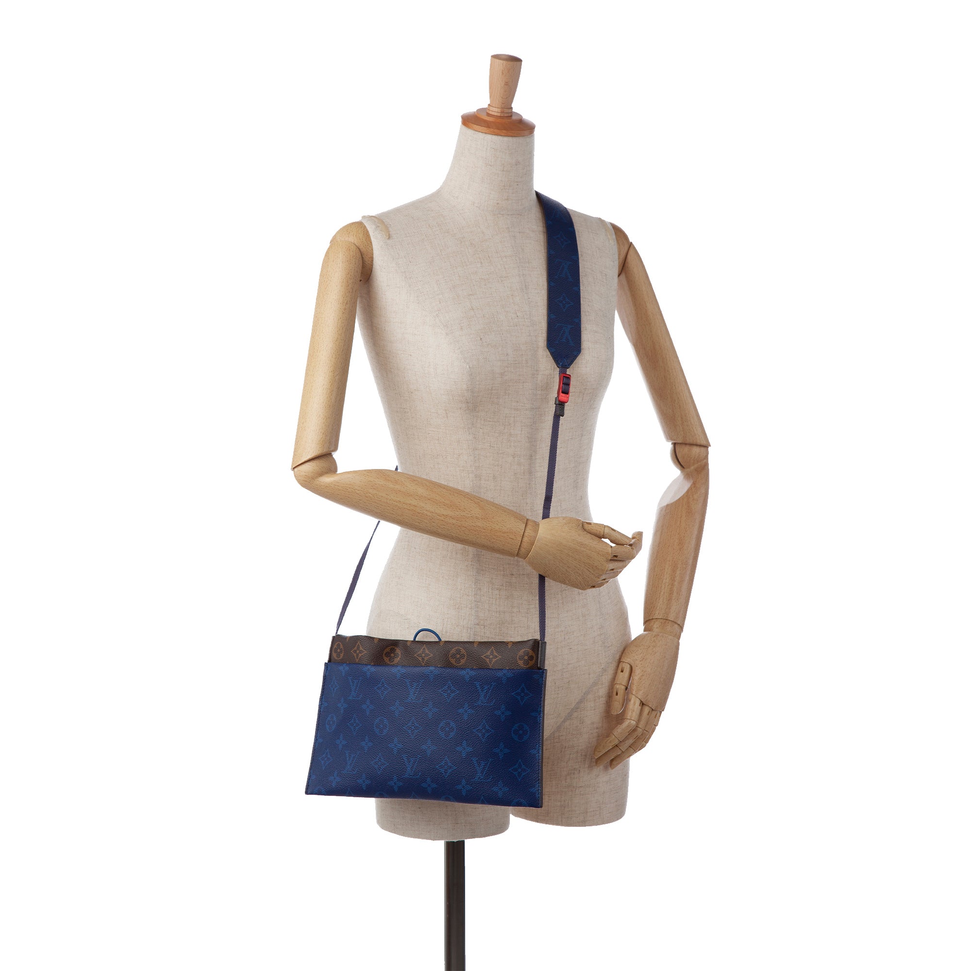 Blue Louis Vuitton Monogram Pacific Outdoor Pouch Crossbody Bag, RvceShops  Revival