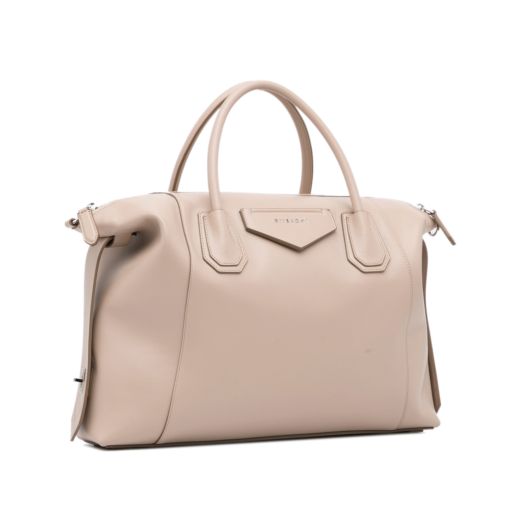 The new Givenchy Antigona Soft handbag is an instant classic