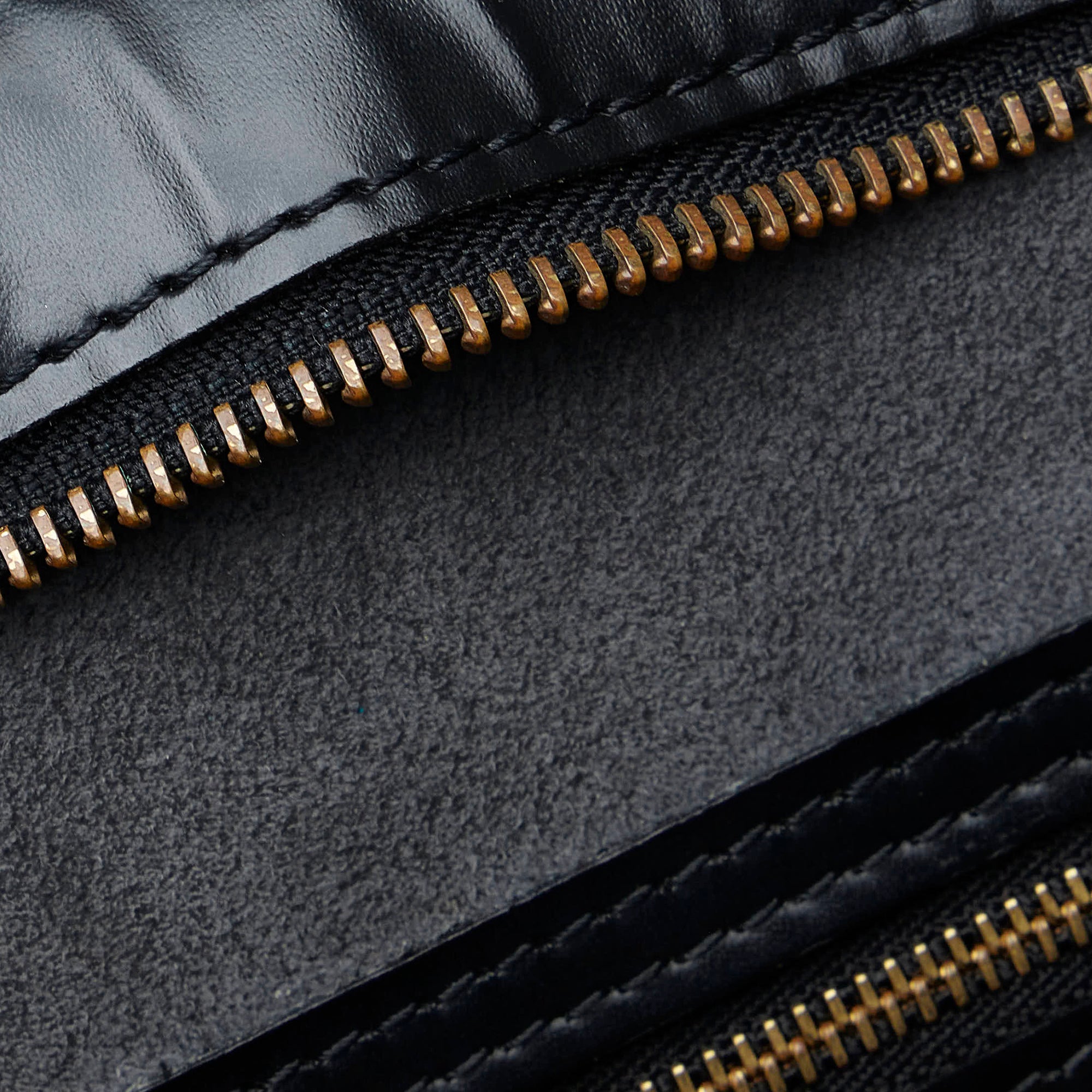 Louis Vuitton Black Epi Saint Jacques GM Short Strap Leather ref.119843 -  Joli Closet
