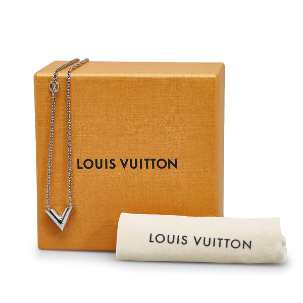 Silver Louis Vuitton Essential V Costume Necklace, louis vuitton nba  collection capsule 2021 lookbook sortie