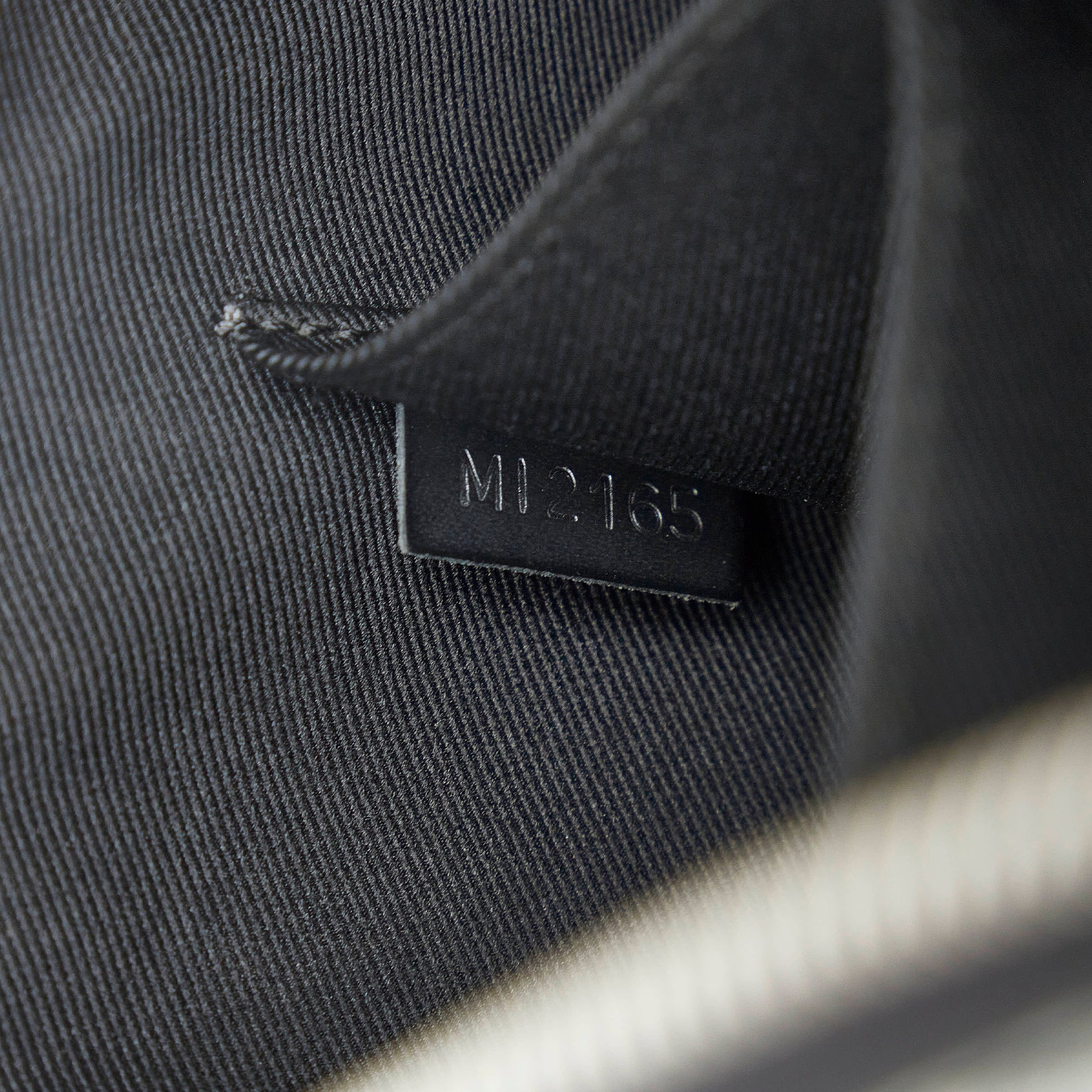 Louis Vuitton Christopher Nemeth Damier Graphite Nil PM (SHG-NtV8pY) –  LuxeDH