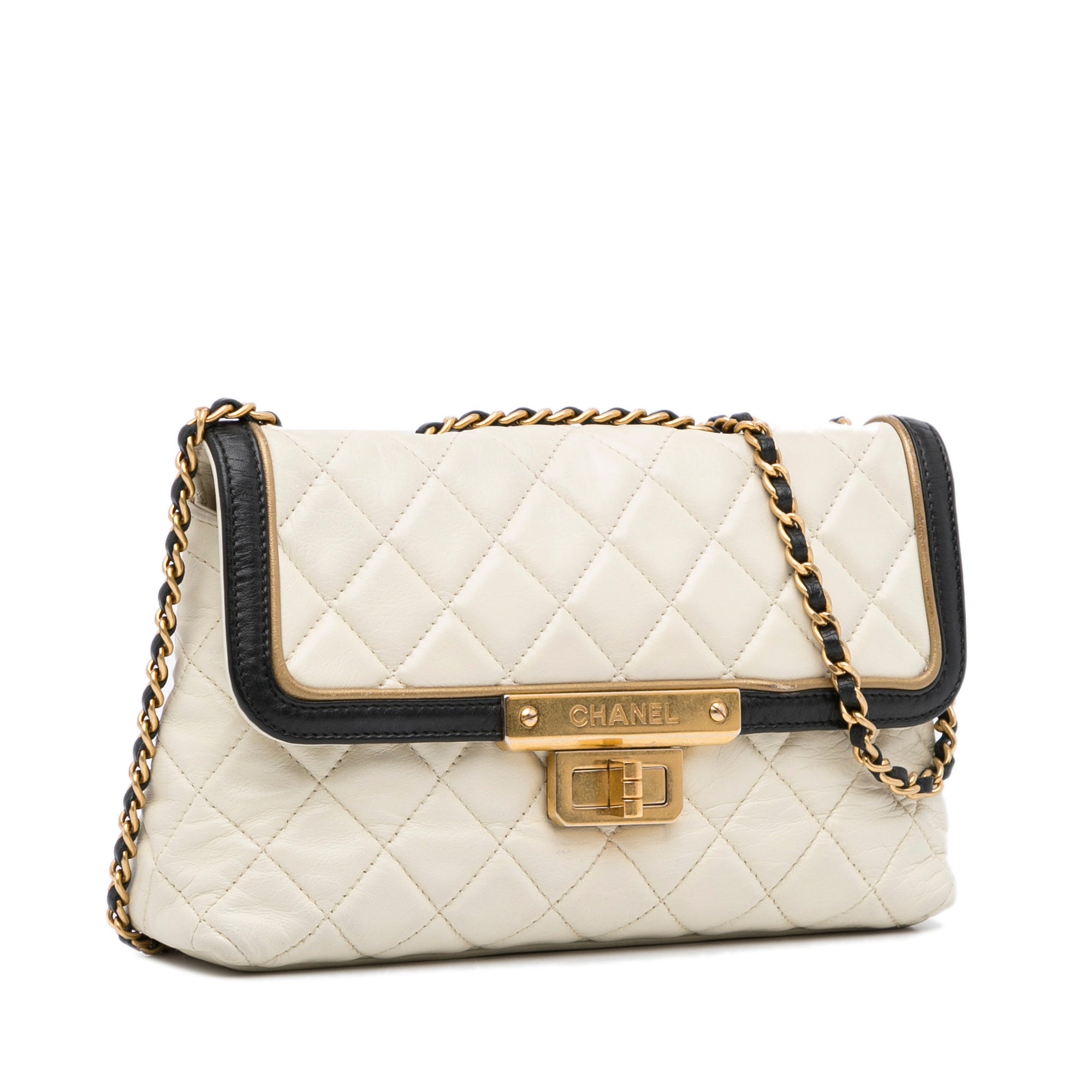 Chanel Lambskin 225 Crossbody Bag | Designer Revival