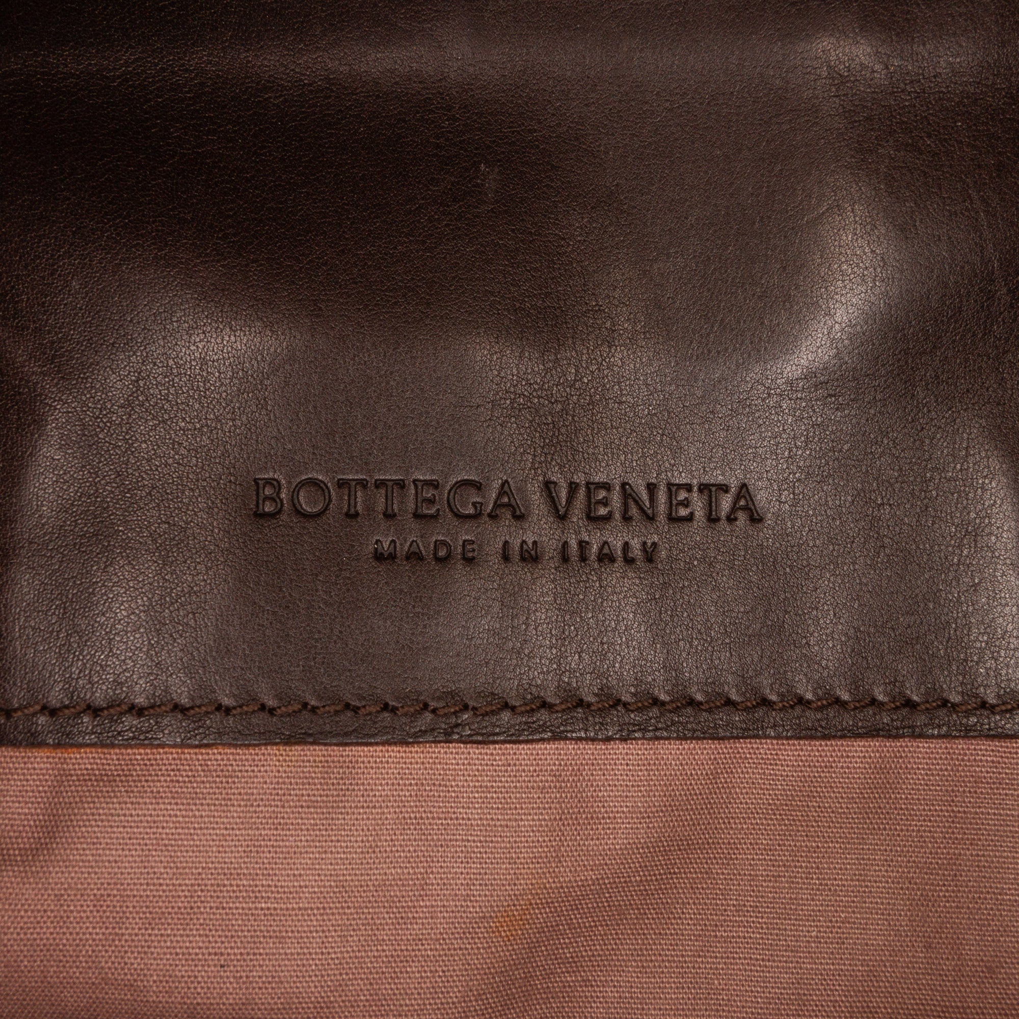 Shop BOTTEGA VENETA Intrecciato tote bag (756281VCRA12700