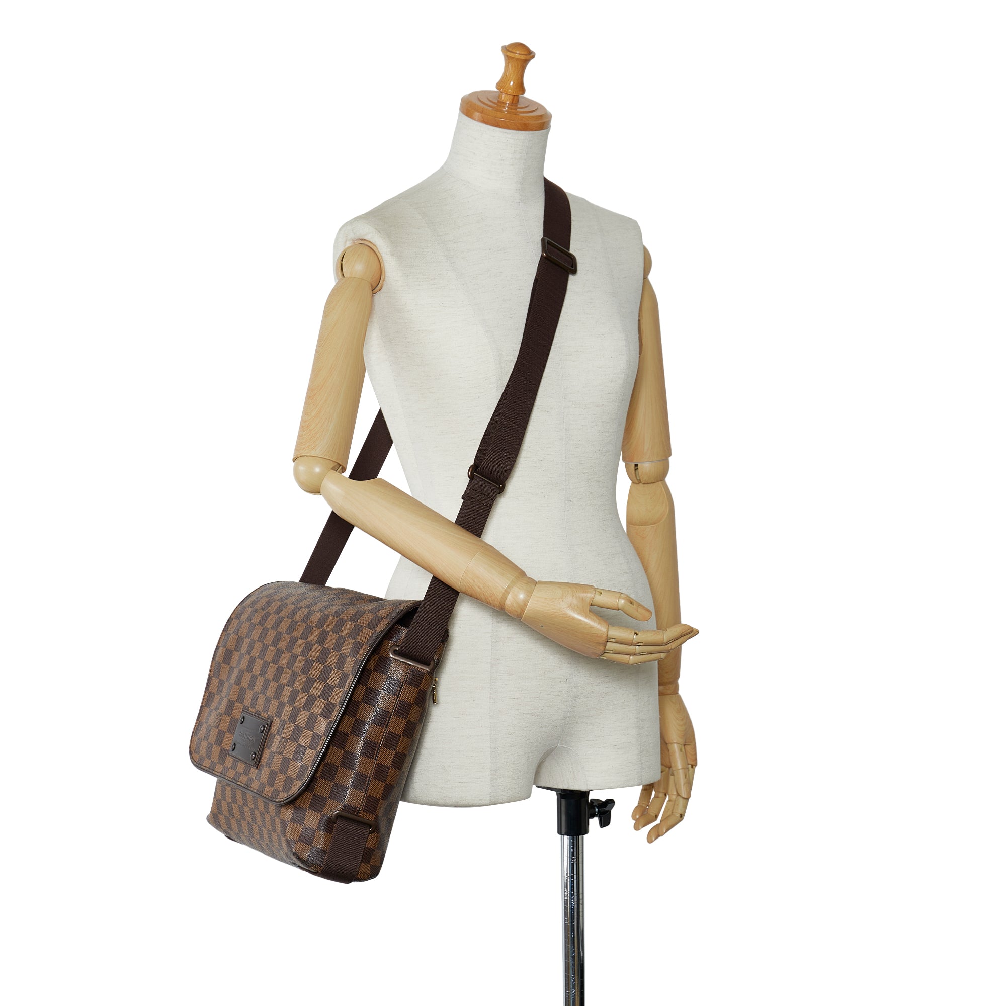 Brown Louis Vuitton Damier Ebene Brooklyn Flat Pochette Crossbody