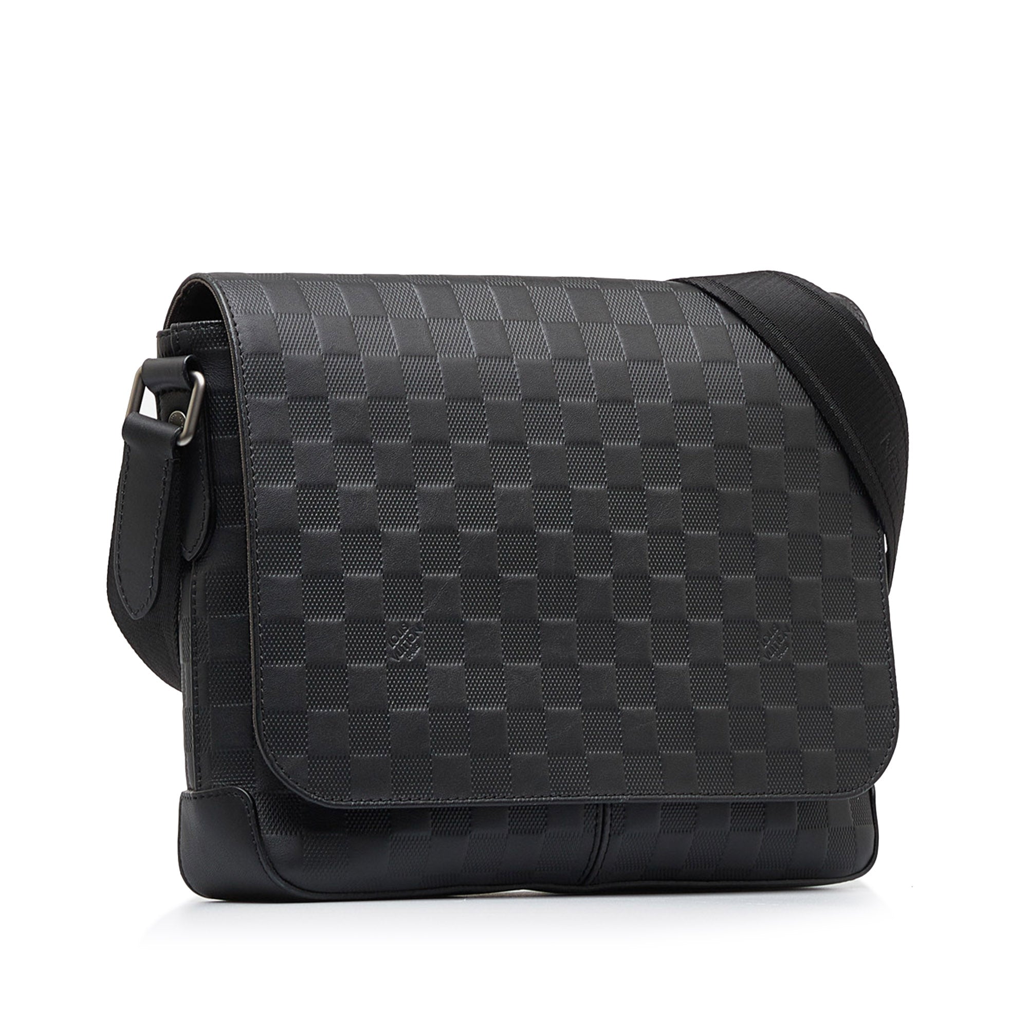 Black Louis Vuitton Damier Infini District PM Crossbody Bag – Designer  Revival