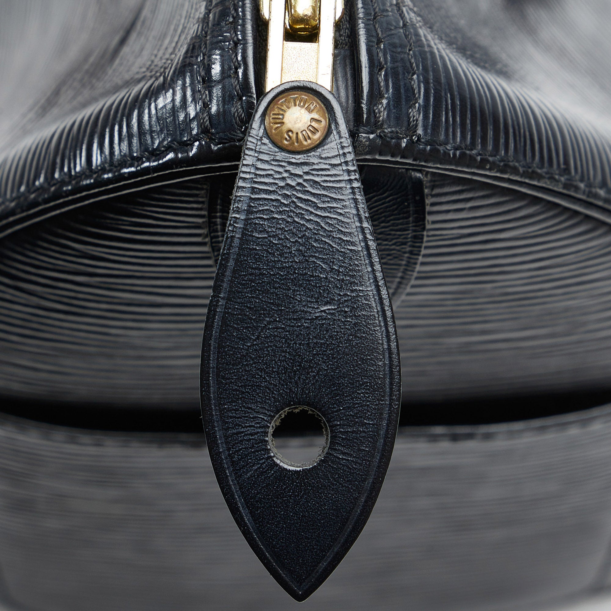 udløb Vant til tilbagemeldinger Black Louis Vuitton Epi Speedy 25 Boston Bag | Designer Revival