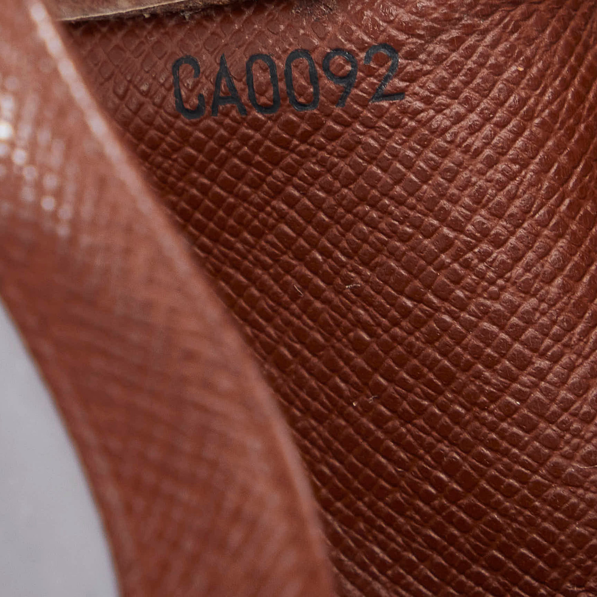 Brown Louis Vuitton Monogram Card Case – Designer Revival