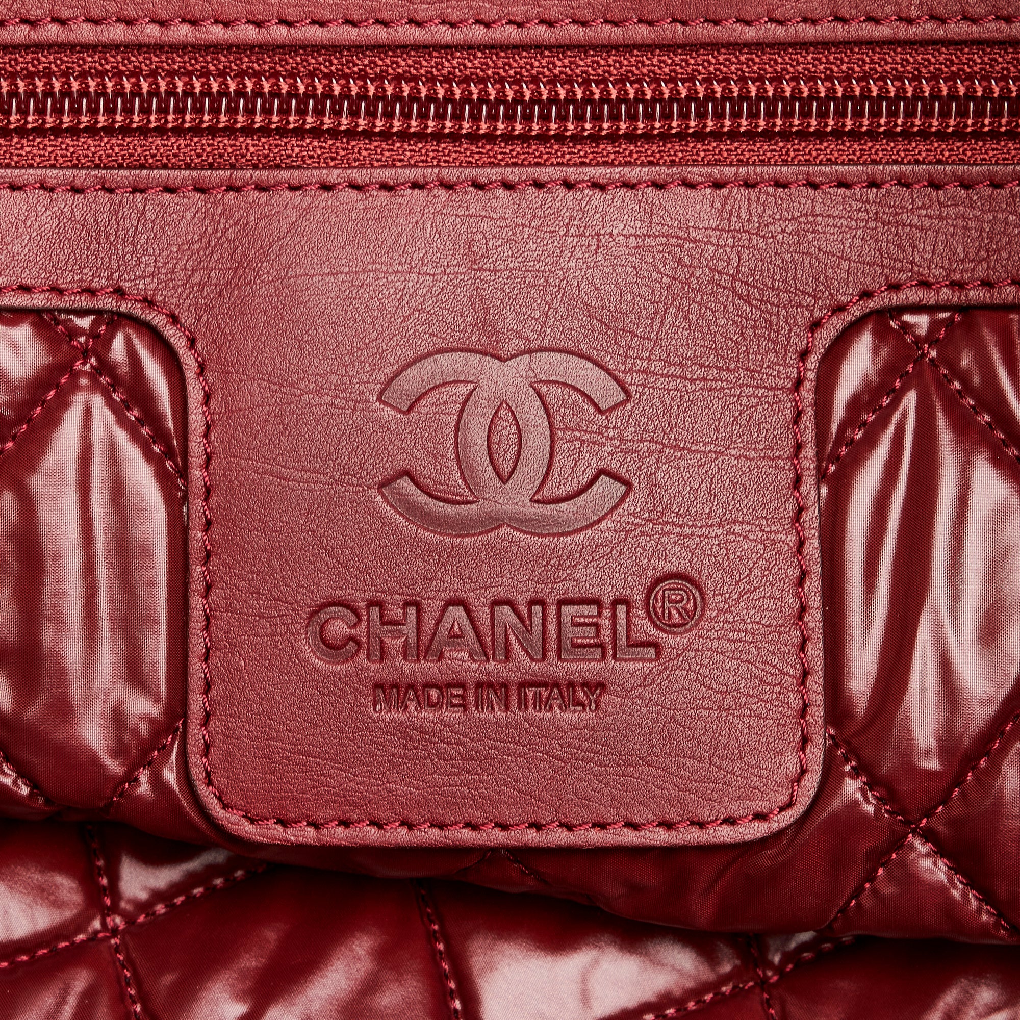 Chanel - Coco Cocoon Quilted Lambskin Backpack Noir