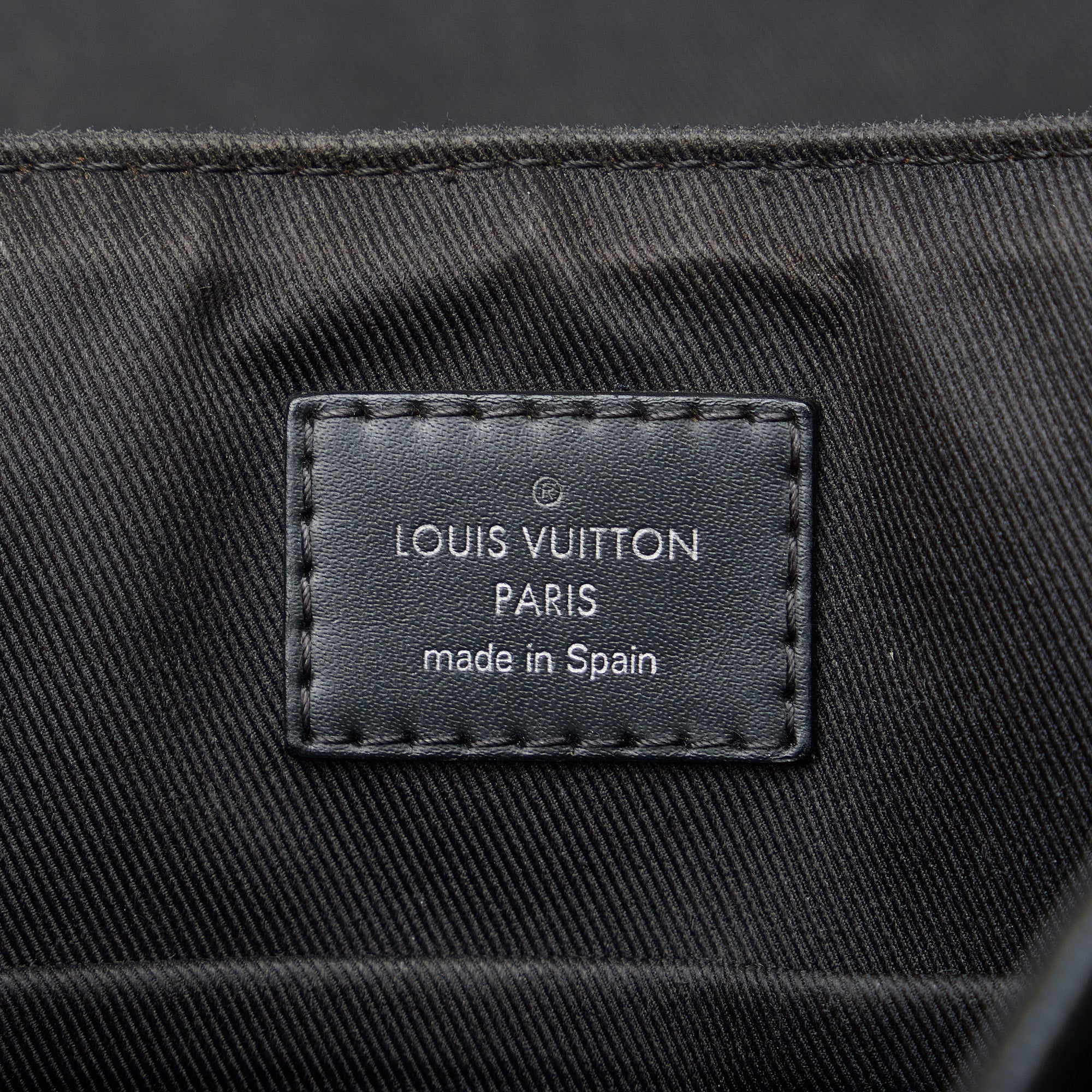 Louis Vuitton Damier Graphite District PM - Black Satchels, Bags -  LOU736788