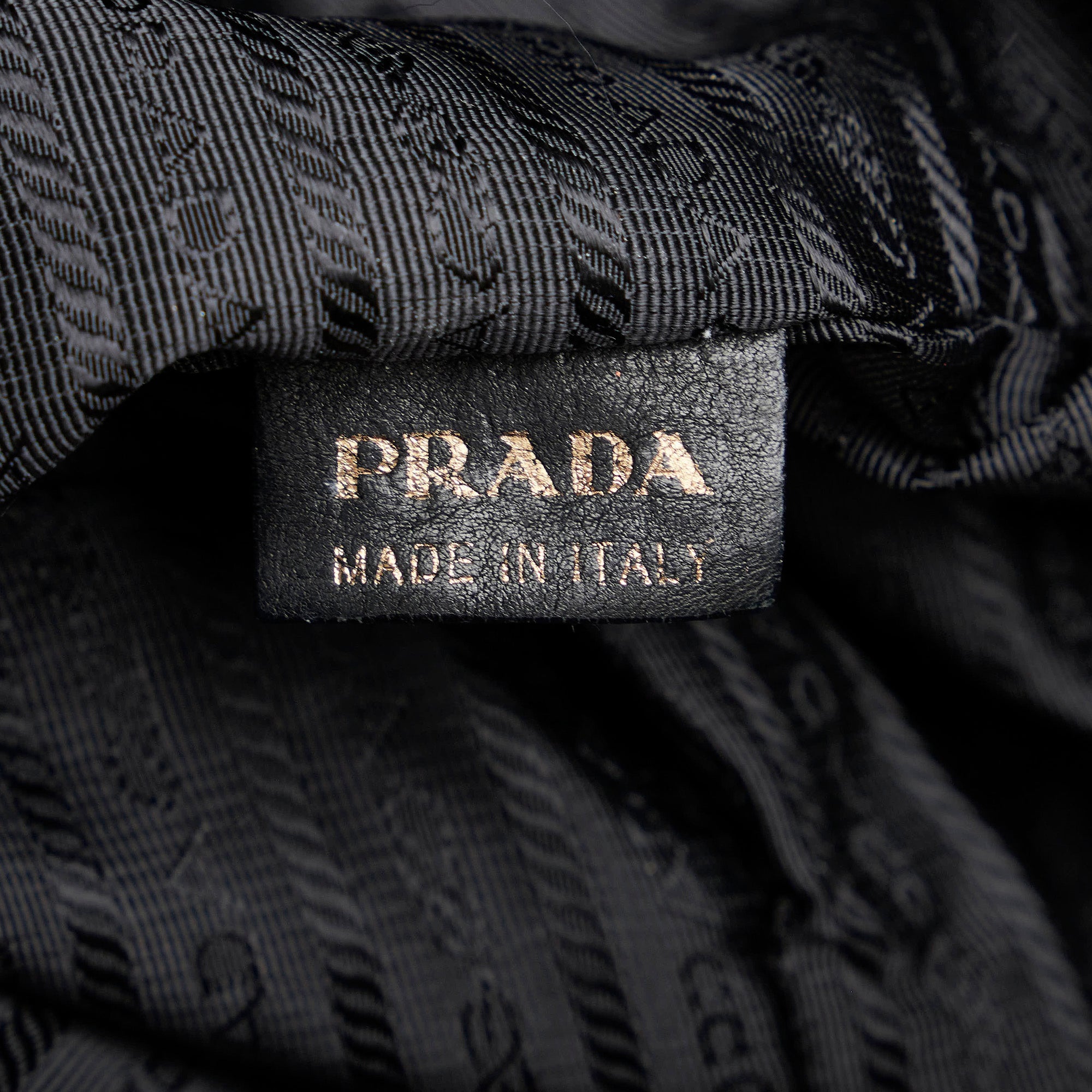Black Prada Vitello Phenix Tote – Designer Revival