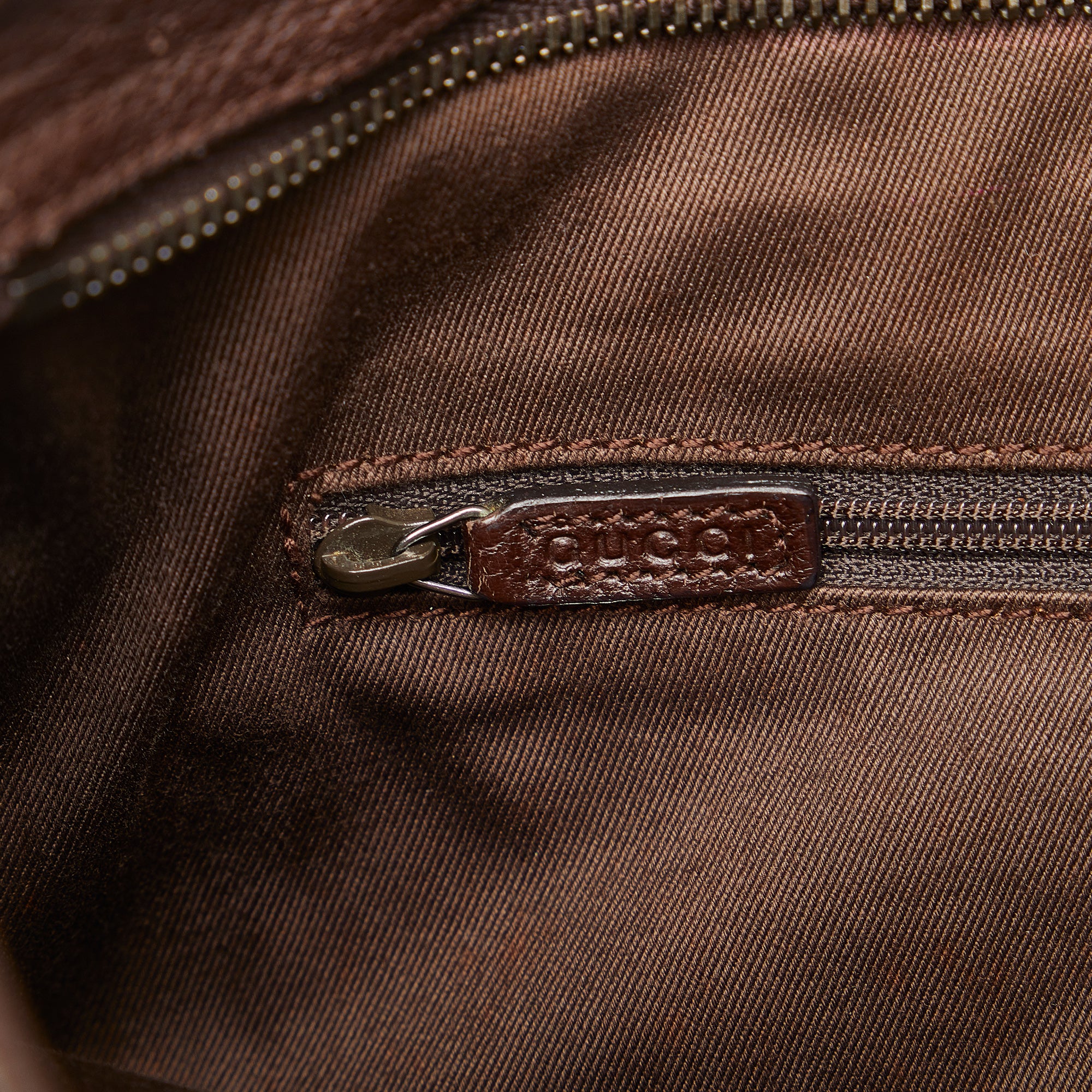 Brown Gucci Jumbo GG Canvas Crossbody Bag – Designer Revival