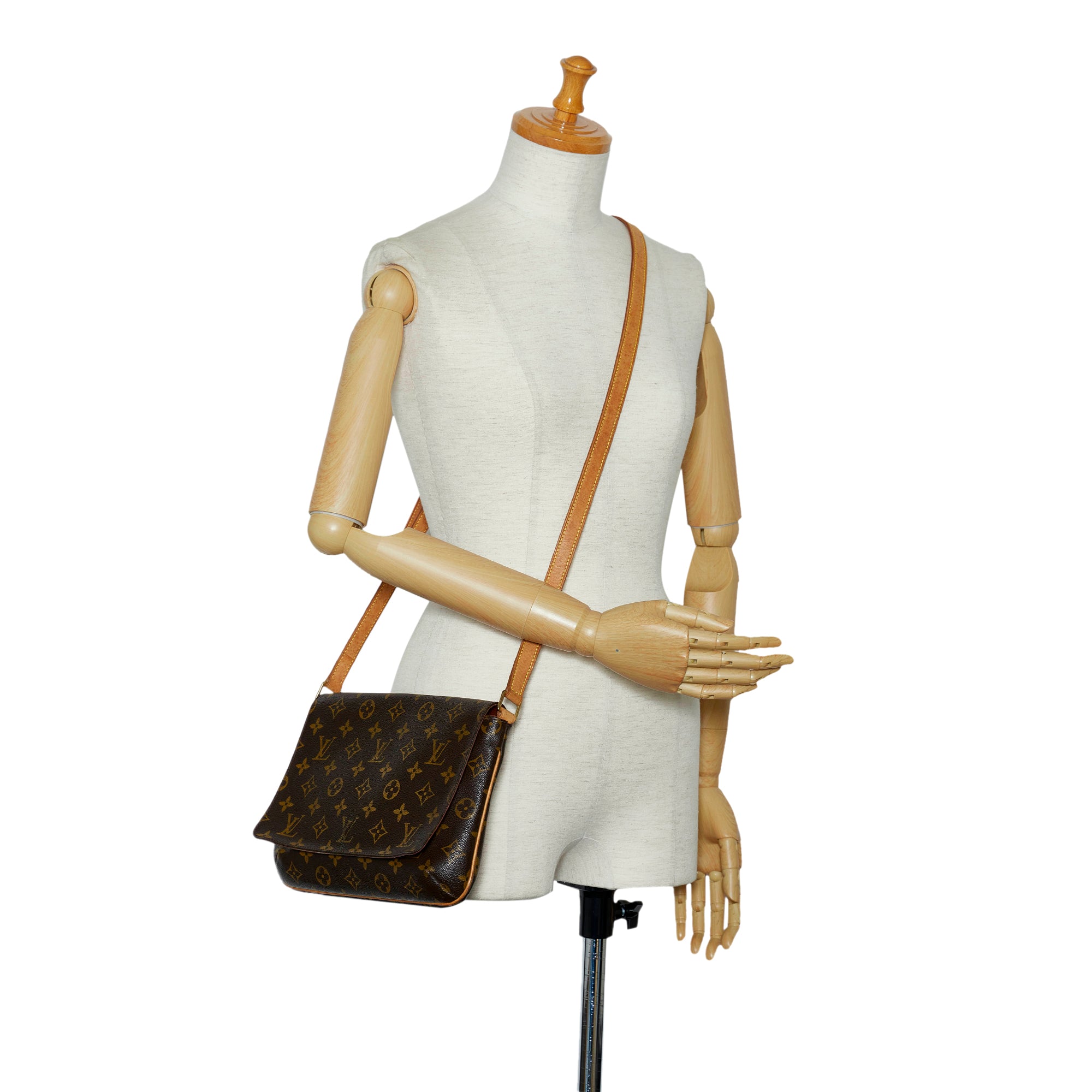 Louis Vuitton Brown Monogram Musette Tango Long Strap Cloth ref