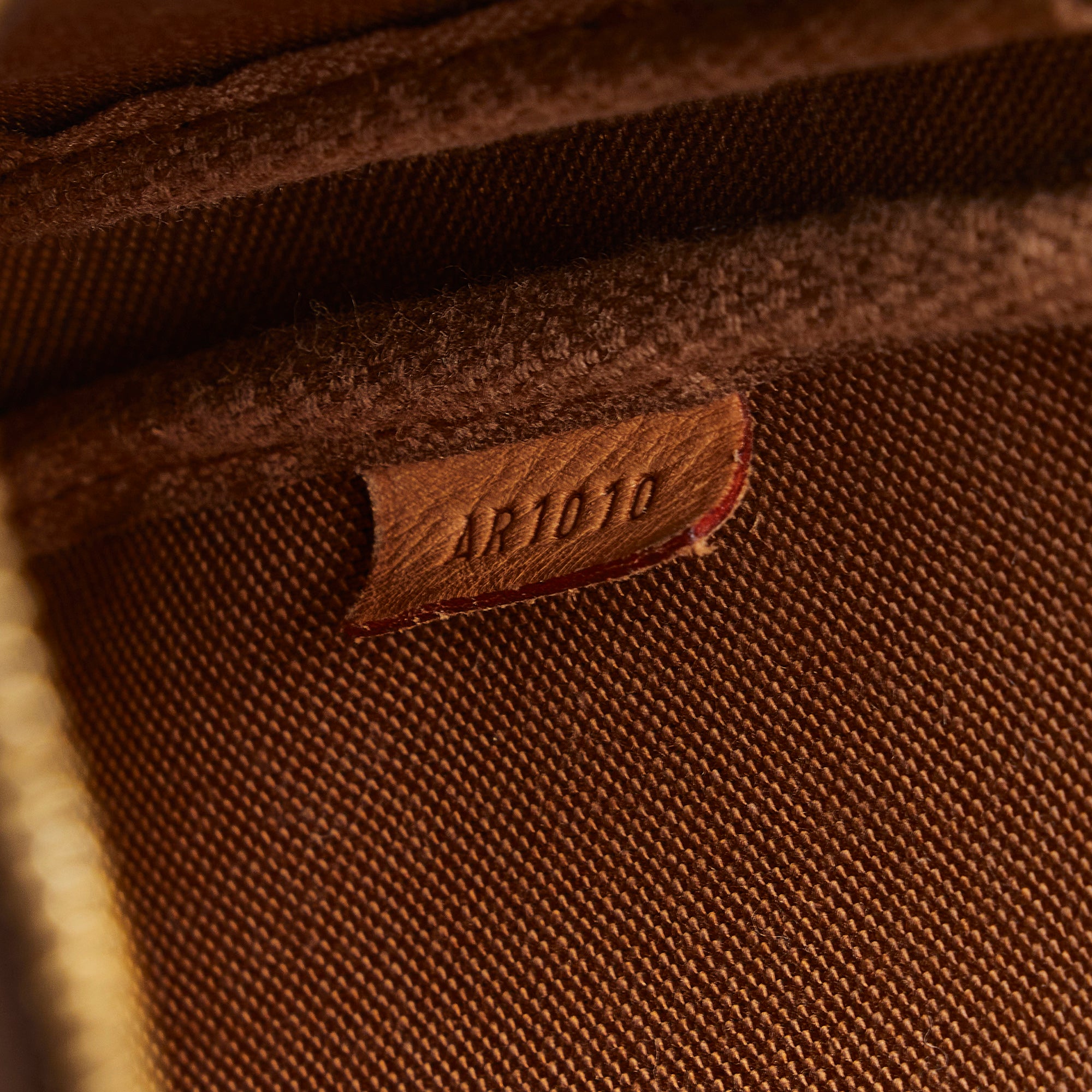 Brown Louis Vuitton Monogram Pochette Accessoires Baguette – Designer  Revival