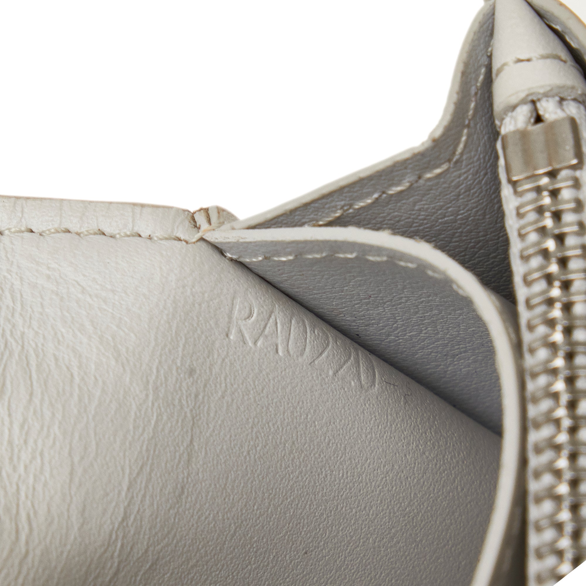 White Louis Vuitton Damier Infini Brazza Long Wallets – Designer Revival