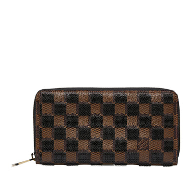 Brown Louis Vuitton Monogram Danube Crossbody Bag – Designer Revival