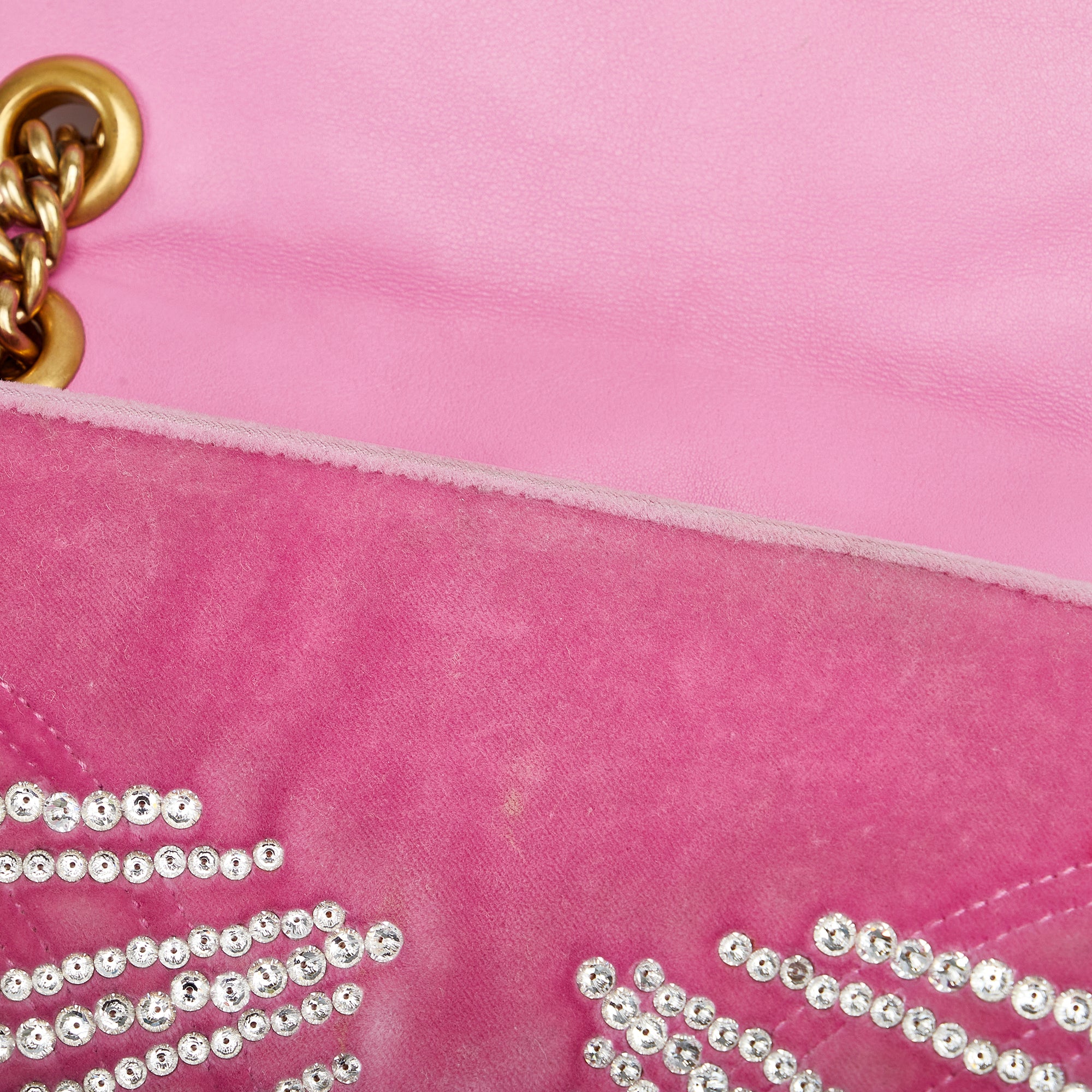 Pink Gucci GG Marmont Matelasse Crystal-Embellished Velvet Crossbody –  Designer Revival