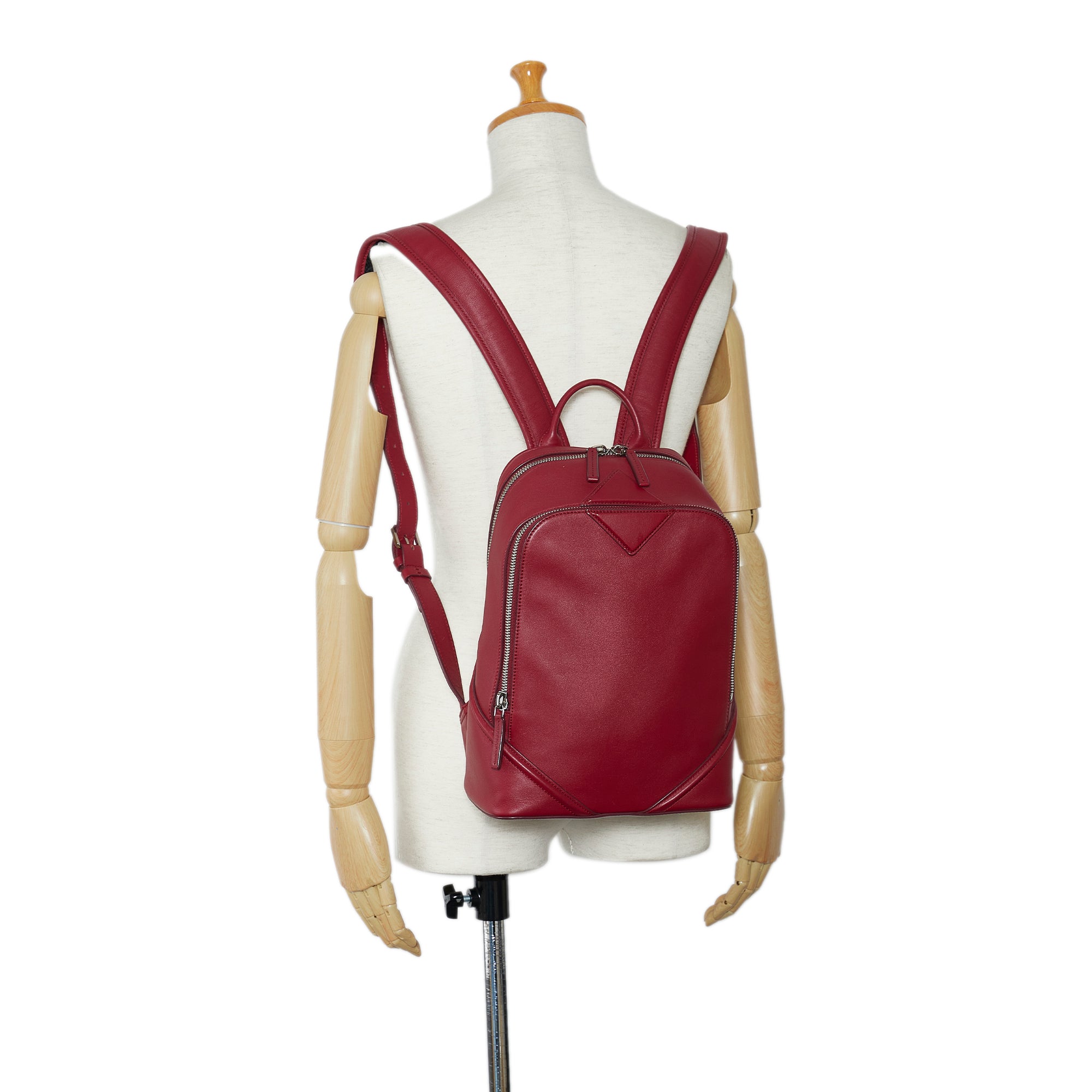 Leather backpack MCM Red in Leather - 27657961