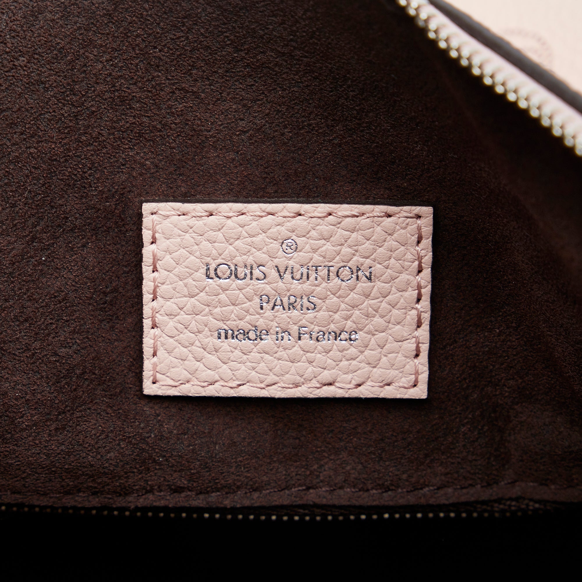 Louis Vuitton Monogram Mahina Babylone Chain BB (SHG-35661) – LuxeDH