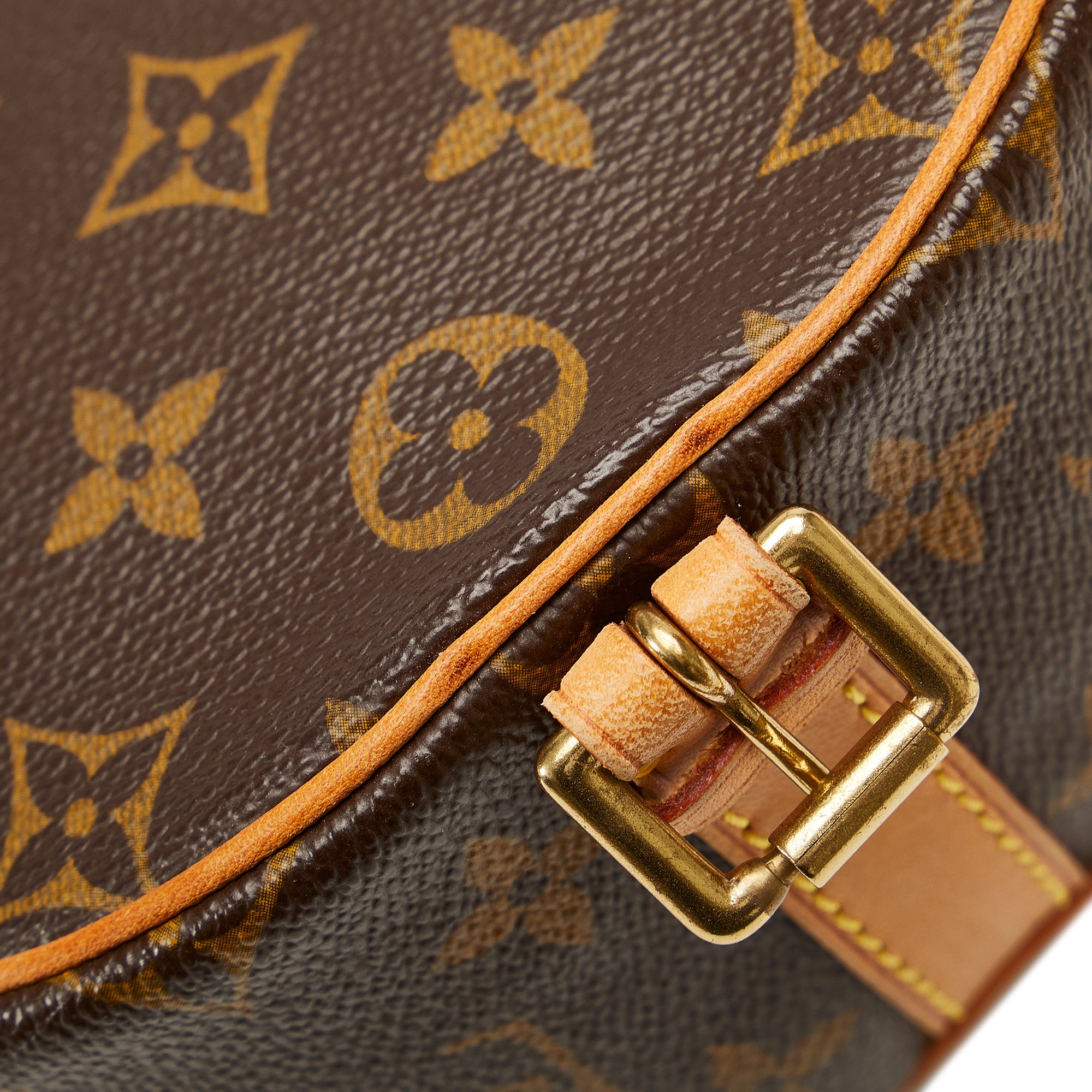 Tambourin leather crossbody bag Louis Vuitton Brown in Leather - 36082182